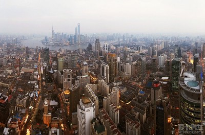 上海自貿(mào)區(qū)驅(qū)動房地產(chǎn)市場躍升，三年內(nèi)均價突破四萬大關(guān)